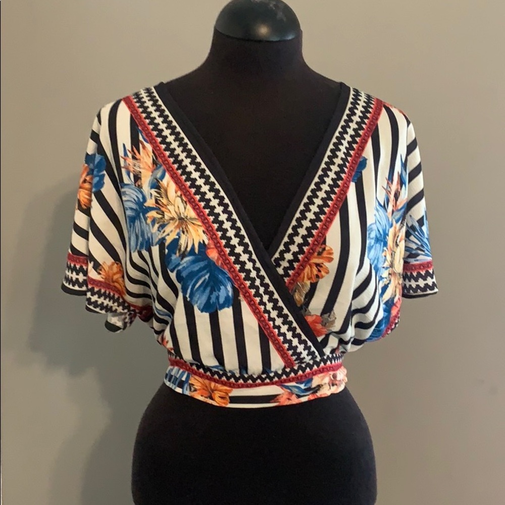 NWT cropped floral blouse